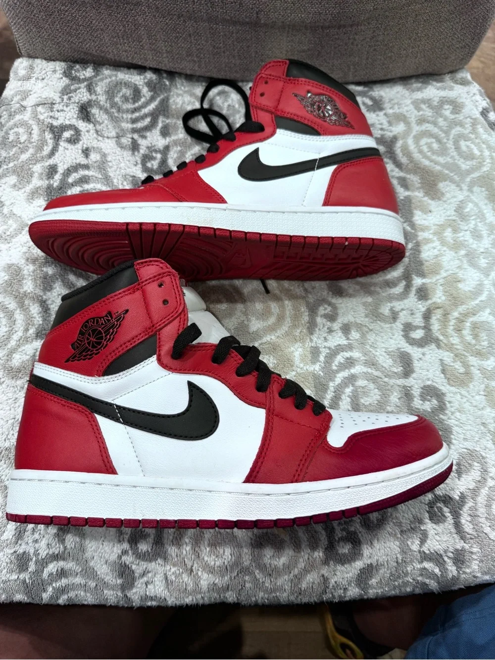 Air Jordan 1 Retro Chicago 2015